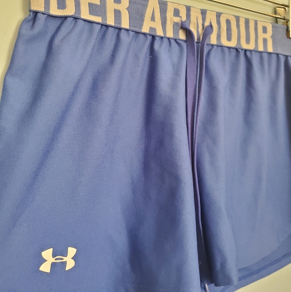 Under Armour Shorts XS - Picture 2 of 4
